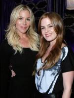 Кристина Эпплгейт: 301x400 / 26 Кб