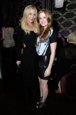 Кристина Эпплгейт: 266x400 / 19 Кб