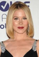 Кристина Эпплгейт: 275x400 / 22 Кб