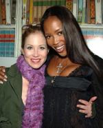 Кристина Эпплгейт: 323x400 / 37 Кб