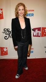 Кристина Эпплгейт: 225x400 / 19 Кб