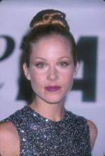 Кристина Эпплгейт: 270x400 / 20 Кб