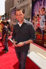 Джон Крайер: 267x400 / 31 Кб