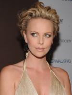 Шарлиз Терон: 305x400 / 20 Кб