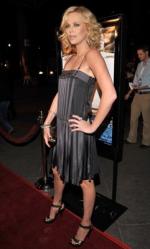 Шарлиз Терон: 241x400 / 20 Кб