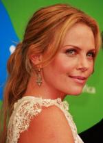 Шарлиз Терон: 288x400 / 26 Кб