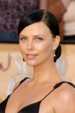 Шарлиз Терон: 265x400 / 20 Кб