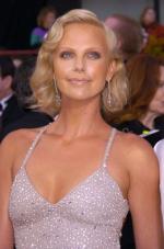 Шарлиз Терон: 265x400 / 24 Кб