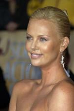 Шарлиз Терон: 268x400 / 18 Кб