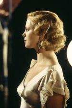 Шарлиз Терон: 475x706 / 52 Кб