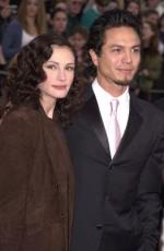 Джулия Робертс: 262x400 / 17 Кб