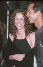 Джулия Робертс: 259x400 / 18 Кб