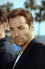 Джереми Пивен: 266x400 / 24 Кб