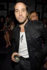 Джереми Пивен: 400x600 / 40 Кб