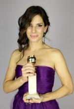 Сандра Буллок: 273x400 / 19 Кб