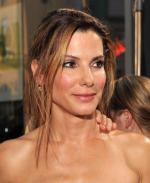 Сандра Буллок: 329x400 / 27 Кб