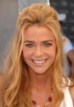 Дениз Ричардс: 278x400 / 23 Кб