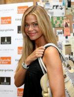 Дениз Ричардс: 305x400 / 31 Кб