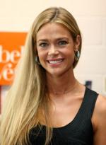 Дениз Ричардс: 294x400 / 23 Кб