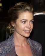 Дениз Ричардс: 321x400 / 27 Кб