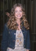 Дениз Ричардс: 285x400 / 21 Кб