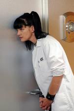 Поли Перретт: 332x500 / 28 Кб