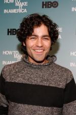 Эдриан Гренье: 264x400 / 27 Кб