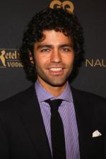 Эдриан Гренье: 267x400 / 19 Кб