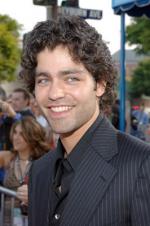 Эдриан Гренье: 266x400 / 28 Кб