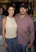 Шеннон Элизабет: 283x400 / 22 Кб