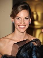 Хилари Суэнк: 301x400 / 22 Кб