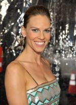 Хилари Суэнк: 292x400 / 29 Кб