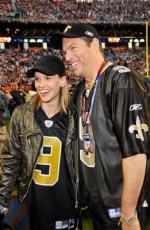 Хилари Суэнк: 261x400 / 36 Кб