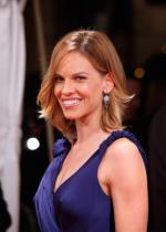 Хилари Суэнк: 287x400 / 20 Кб