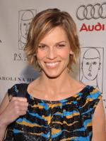 Хилари Суэнк: 304x400 / 32 Кб