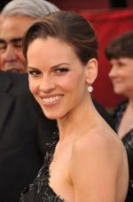 Хилари Суэнк: 264x400 / 18 Кб