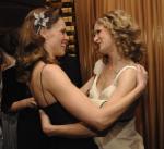 Хилари Суэнк: 364x331 / 25 Кб