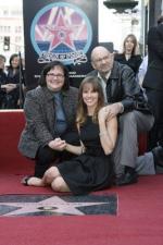 Хилари Суэнк: 267x400 / 30 Кб