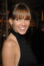 Хилари Суэнк: 266x400 / 18 Кб