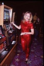 Джоэли Фишер: 271x400 / 25 Кб