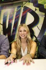 Кейли Куоко: 1365x2048 / 372 Кб