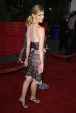 Дженьюэри Джонс: 271x400 / 21 Кб