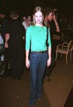 Дженьюэри Джонс: 274x400 / 18 Кб