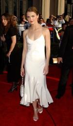 Кери Рассел: 233x400 / 22 Кб