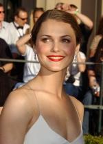 Кери Рассел: 289x400 / 25 Кб