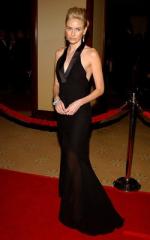 Наоми Уоттс: 250x400 / 17 Кб