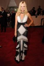 Малин Акерман: 272x400 / 21 Кб