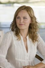 Малин Акерман: 853x1280 / 143 Кб