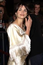 Пенелопа Крус: 267x400 / 24 Кб