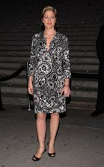 Иди Фалько: 250x400 / 26 Кб